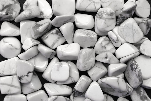 La Howlite Blanche et la Lithothérapie - Nature Minérale