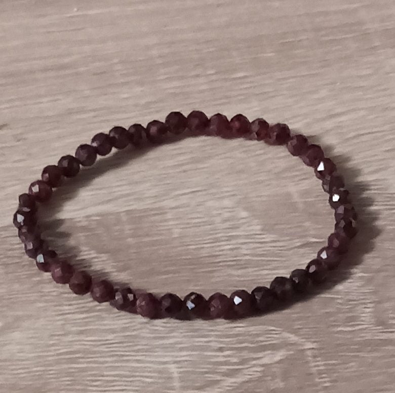 Bracelet facetté 4mm Grenat Rouge A