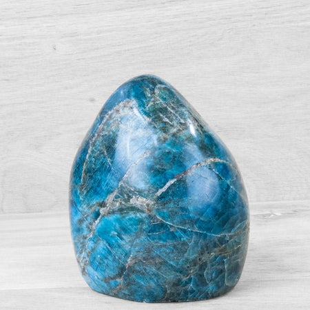 Forme libre : bloc Apatite Bleue n°1 - 967g (Madagascar) - Nature Minérale