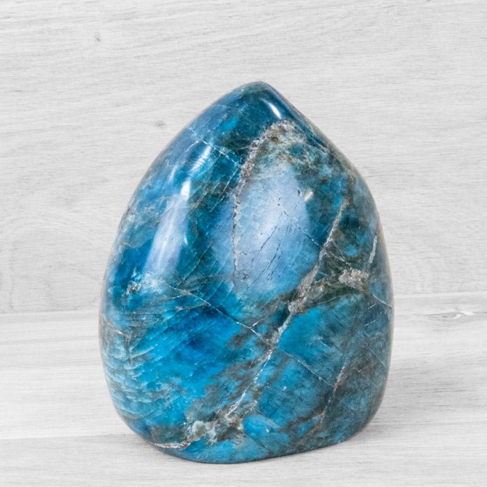 Forme libre : bloc Apatite Bleue n°1 - 967g (Madagascar) - Nature Minérale