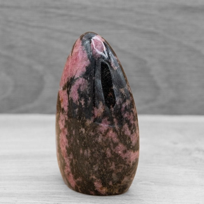 Forme libre : bloc Rhodonite de Madagascar A+n°3 - 266g - Nature Minérale