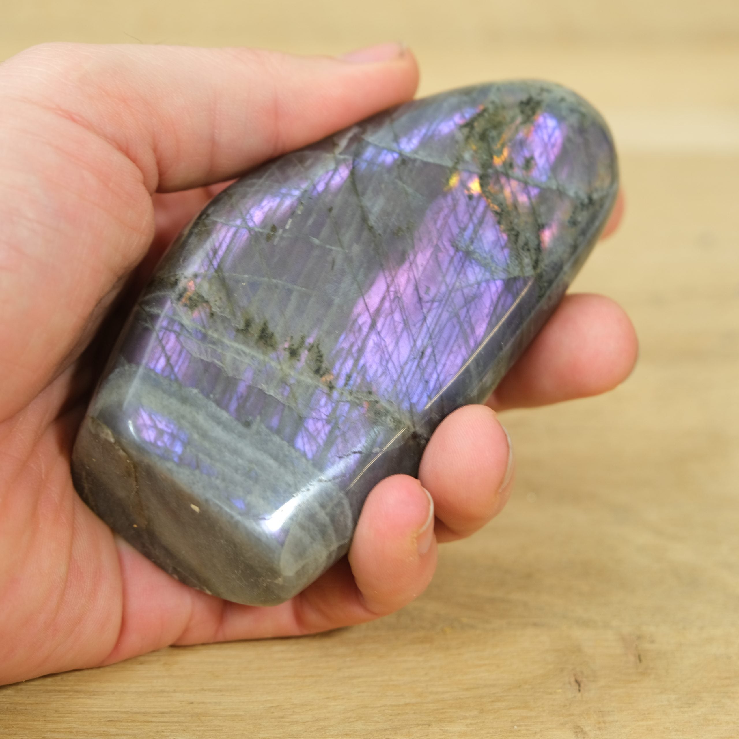 Labradorite spectrolite